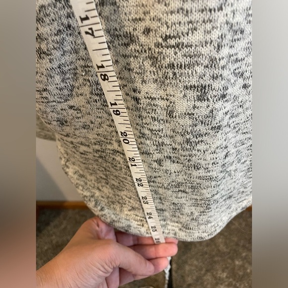 Kyodan outdoor pullover sweater. Size large - Picture 7 of 9